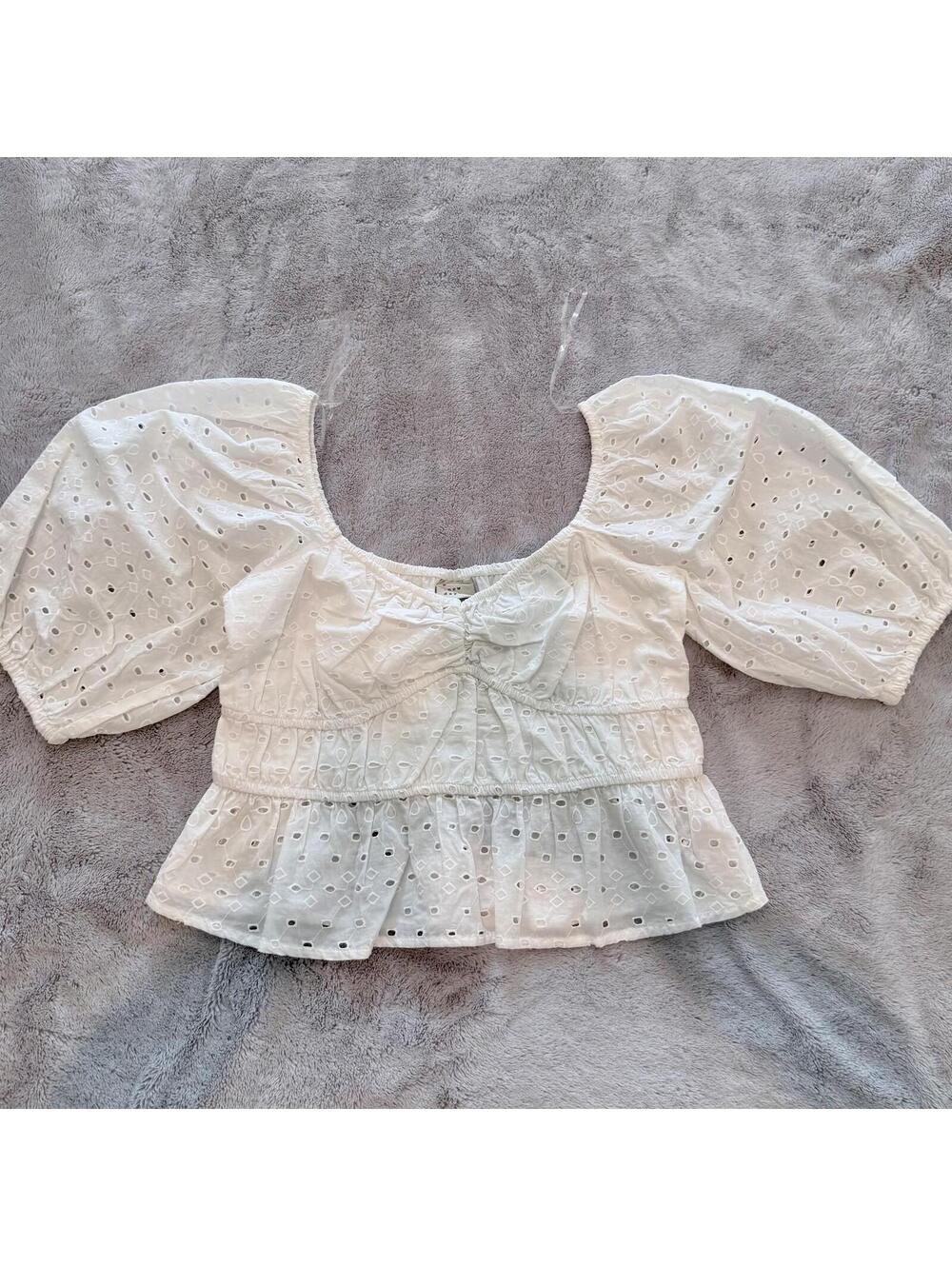 A New Day White Eyelet Puff Sleeve Crop Top Medium